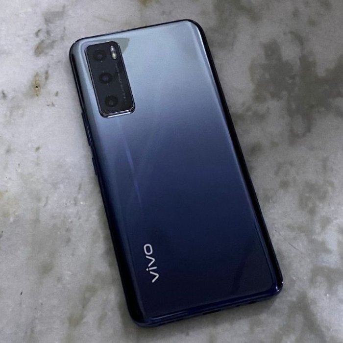 The “Vivo V20 SE” Review: Stylish Design Meets Capable Performance